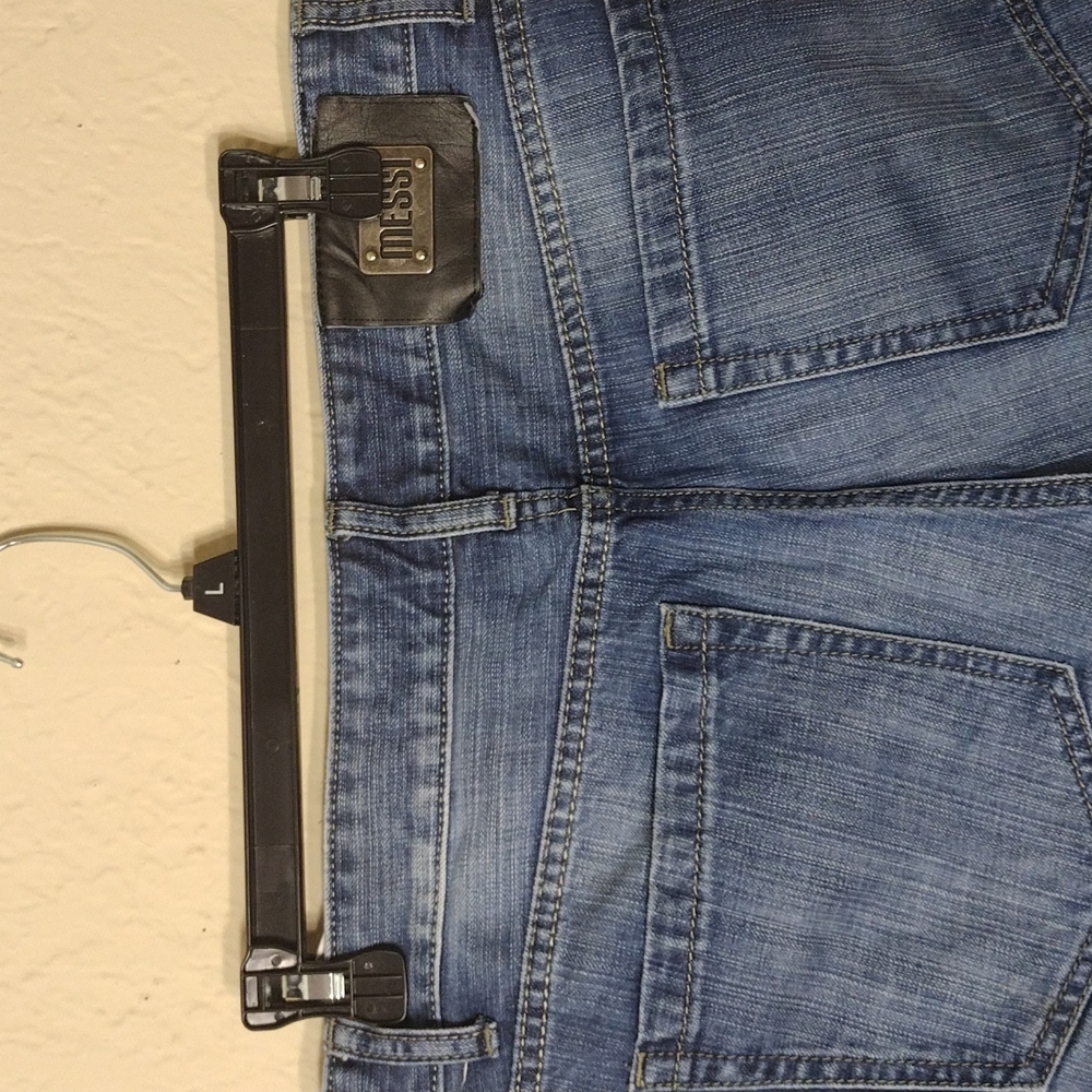 Jeans - Picture 3 of 4